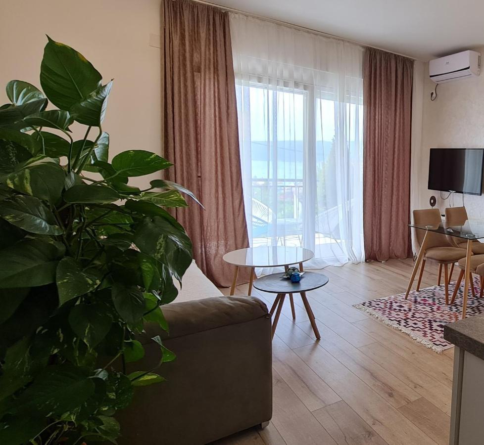 Apartments Tivat Exterior photo