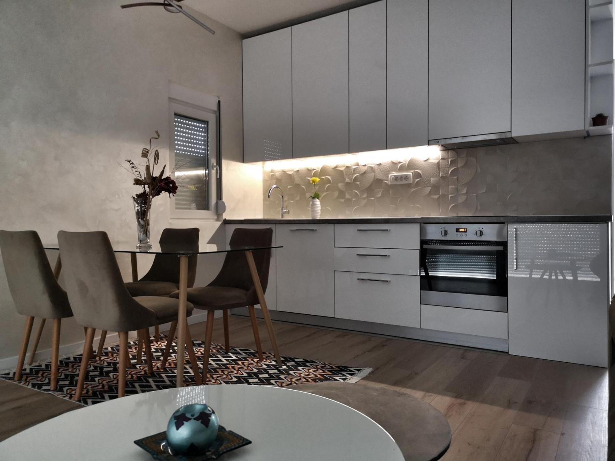 Apartments Tivat Exterior photo