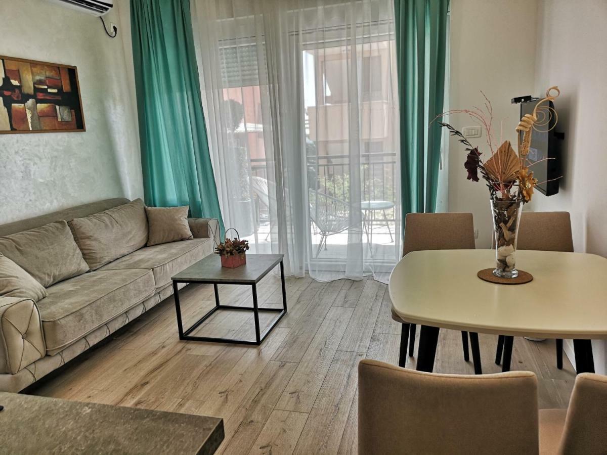 Apartments Tivat Exterior photo